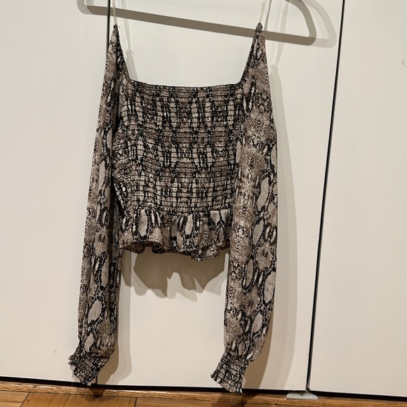 Sage the Label size small going out top - Picture 2 of 2